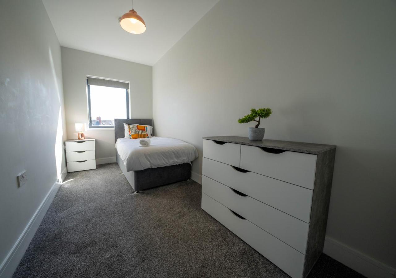 Rooftop Apartment At Queens Beautiful Views Belfast Exterior foto